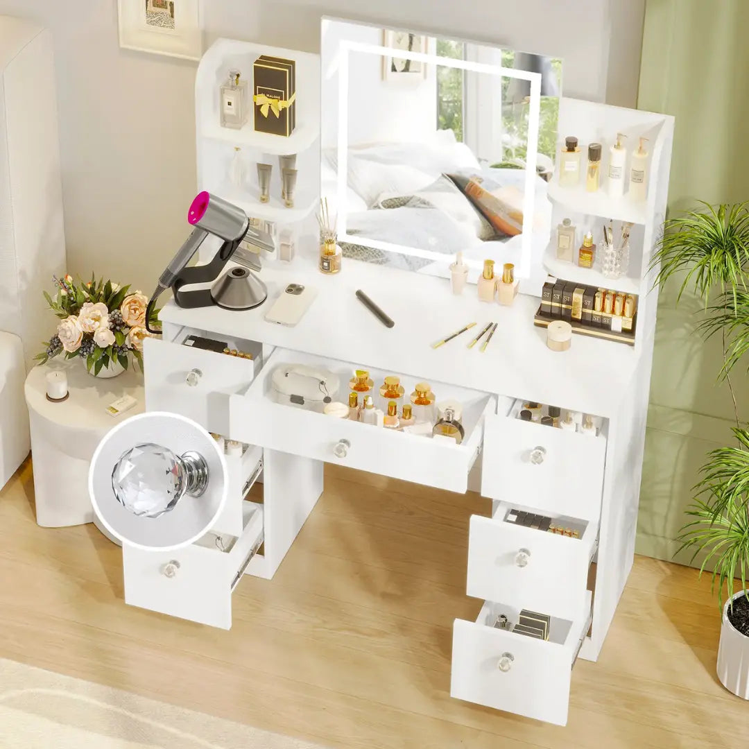 Vivienne Vanity